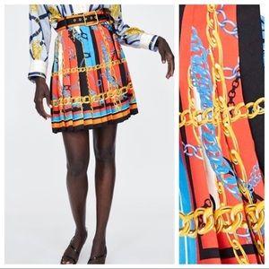 Zara Chain print pleated skirt